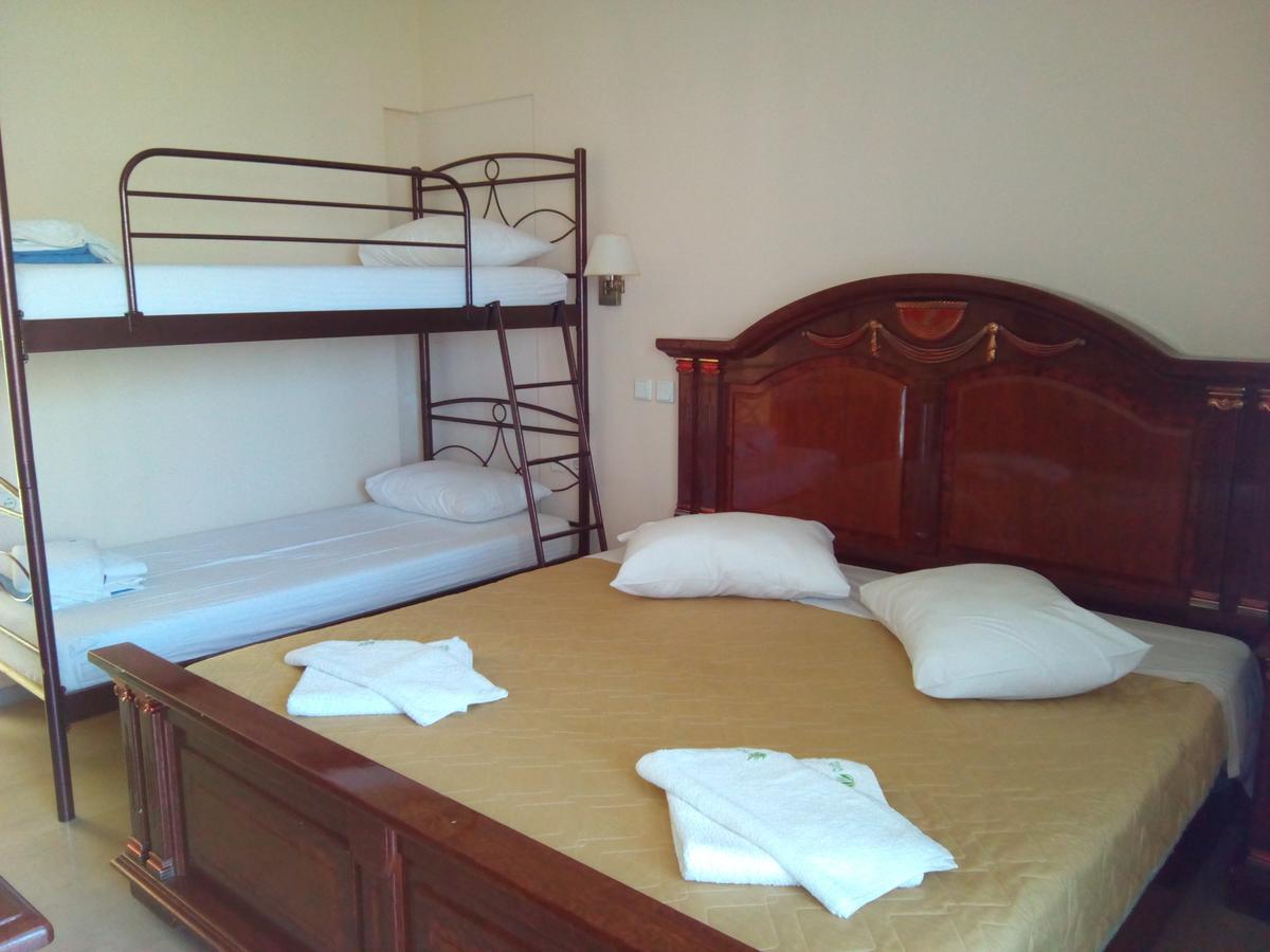 Marzi Beach And Bungalows Hotel Kokkonion Room photo